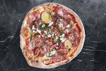 7. Salami formaggio