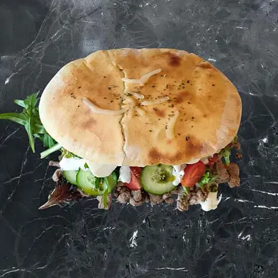 52. Kødstrimler & frisk mozzarellaost
