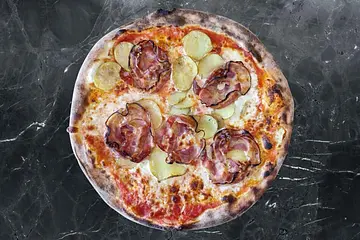 18. Patata e pancetta (italiensk bacon)